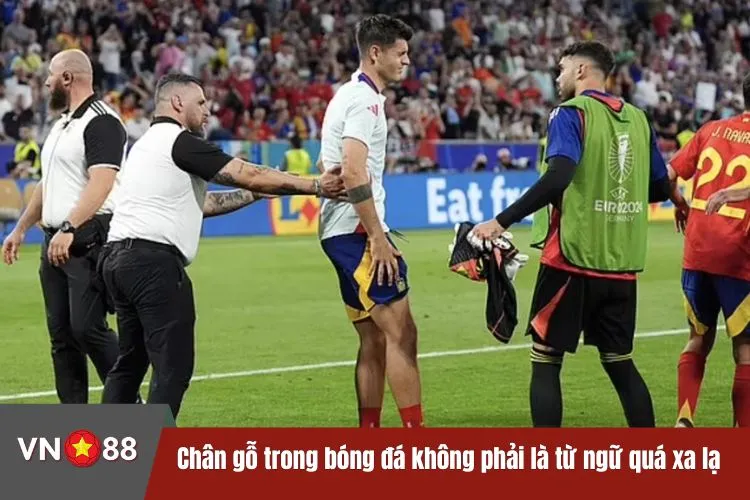 Chân gỗ trong bóng đá không phải là từ ngữ quá xa lạ
